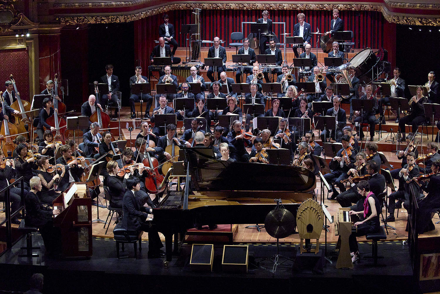 © Dougados Magali Symphonic concert of Olivier Messiaen's Turangalîla-Symphonie with conductor Bertrand de Billy, pianist Kit Armstrong and Martenot ondist Cécile Lartigau and the Orchestre de la Suisse Romande at Geneva's Victoria Hall.